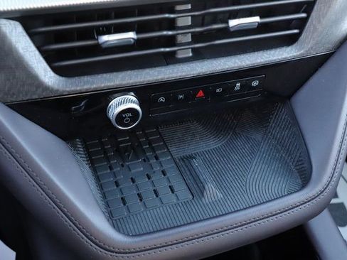 Used 2025 Ford Explorer Platinum w/ LUX Leather Package image 30