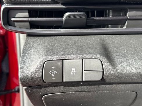 Certified 2025 Hyundai Elantra Sport image 25