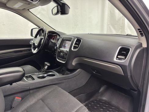 Used 2020 Dodge Durango SXT image 34