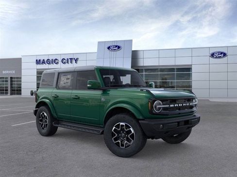 New 2025 Ford Bronco Outer Banks image 7
