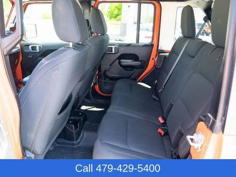 Used 2018 Jeep Wrangler Unlimited Sport S image 29