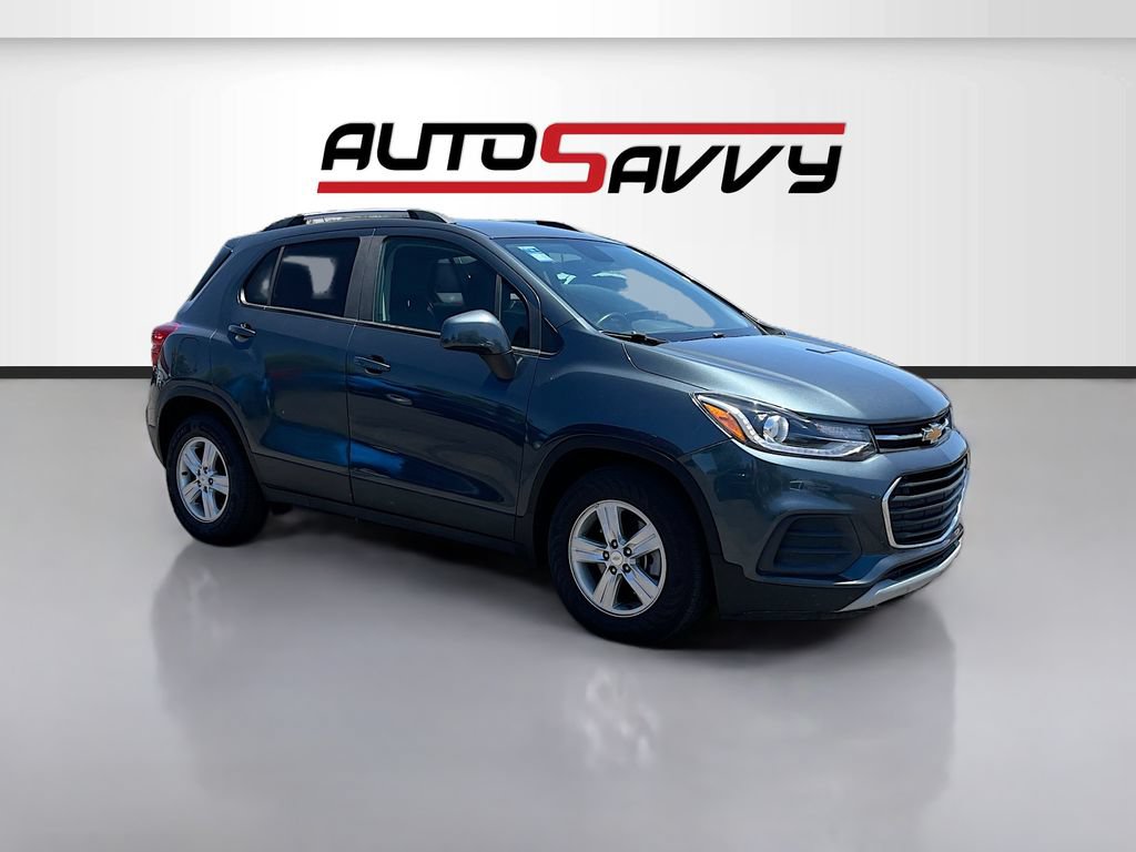 Used 2022 Chevrolet Trax LT w/ LT Convenience Package FWD image 1