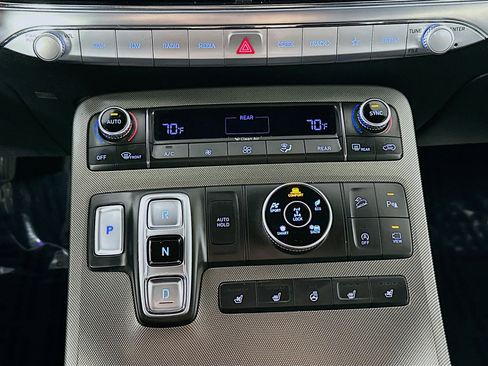 Used 2020 Hyundai Palisade Limited image 16