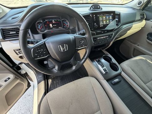 Used 2021 Honda Pilot EX image 19