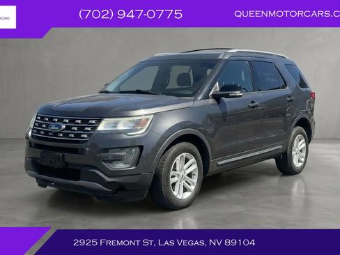 Used 2017 Ford Explorer XLT FWD image 1