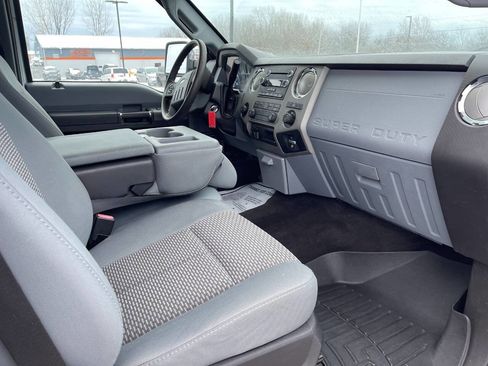 Used 2011 Ford F250 XLT w/ XLT Premium Pkg image 13