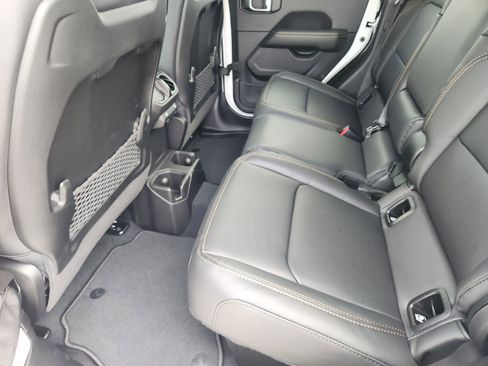 New 2026 Jeep Gladiator Sport image 21