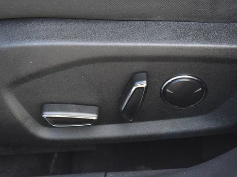 Used 2017 Ford Fusion SE FWD image 20