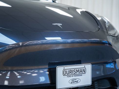 Used 2024 Tesla Model Y Long Range image 7