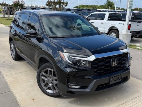 Used 2023 Honda Passport EX-L image 3