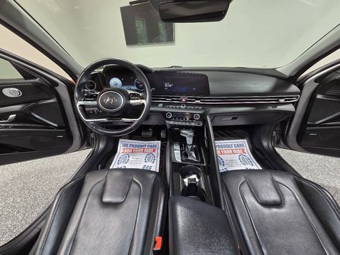 Used 2023 Hyundai Elantra Limited w/ Winter Weather Package FWD image 27