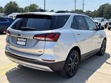 Used 2022 Chevrolet Equinox RS w/ Infotainment Package image 3