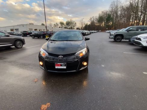 Used 2015 Toyota Corolla S image 9
