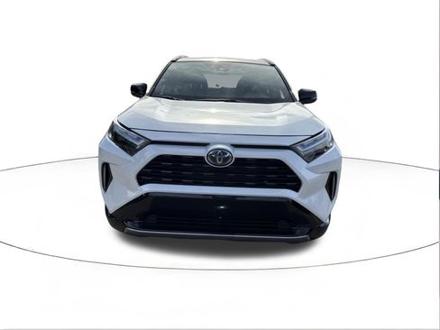 Used 2024 Toyota RAV4 XSE AWD/4WD image 8