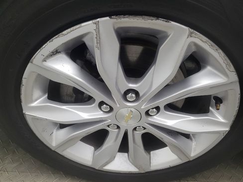 Used 2020 Chevrolet Malibu LT FWD image 31