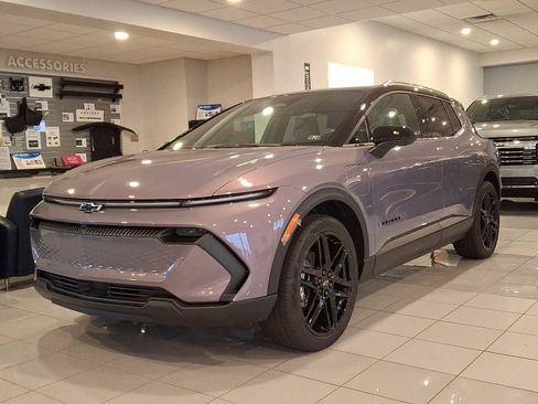 New 2026 Chevrolet Equinox EV LT image 3