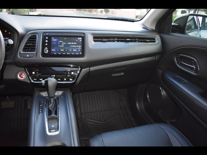 Used 2020 Honda HR-V EX-L image 32