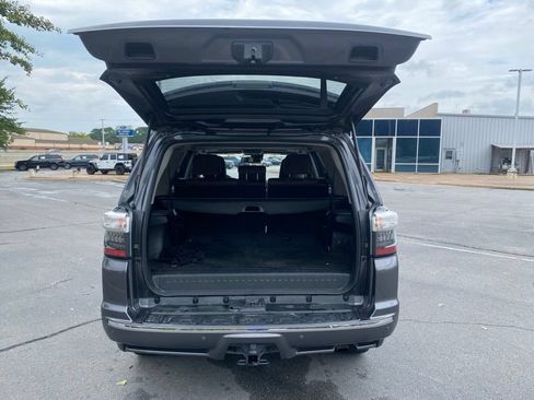 Used 2021 Toyota 4Runner Limited AWD/4WD image 9