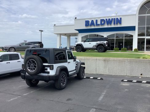 Used 2012 Jeep Wrangler Sport AWD/4WD image 7
