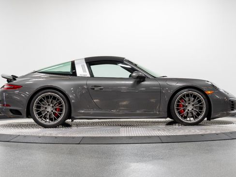 Used 2017 Porsche 911 Targa 4S image 15