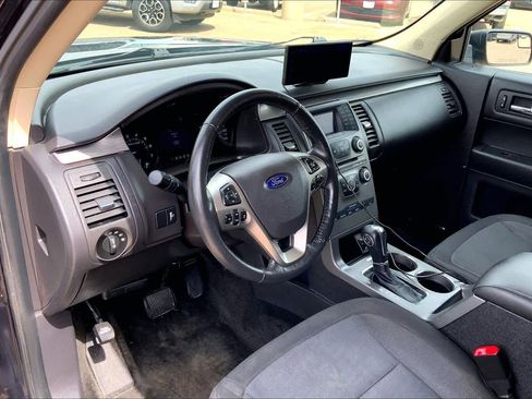 Used 2019 Ford Flex SE FWD image 18