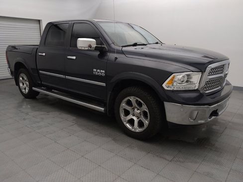 Used 2017 RAM 1500 Laramie w/ Convenience Group image 11