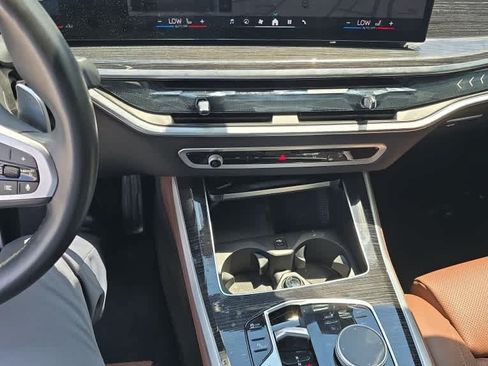 Used 2025 BMW X5 sDrive40i w/ M Sport Package RWD image 7