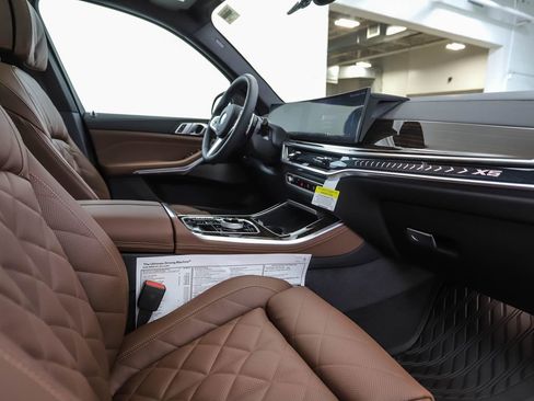 New 2026 BMW X5 xDrive40i w/ Executive Package image 29