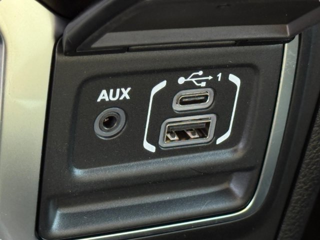 Used 2026 Jeep Wrangler Sport AWD/4WD image 17