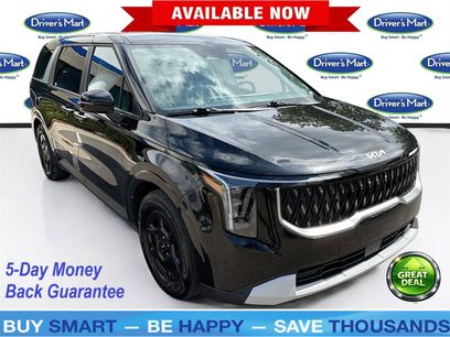 Used 2025 Kia Carnival