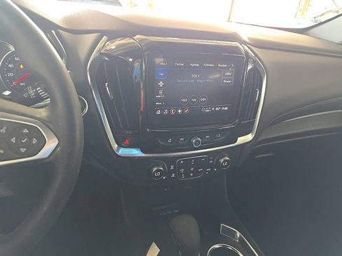 Used 2023 Chevrolet Traverse LT AWD/4WD image 13