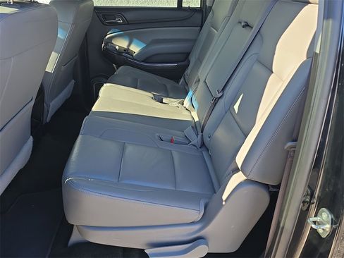 Certified 2017 Chevrolet Suburban LT image 26