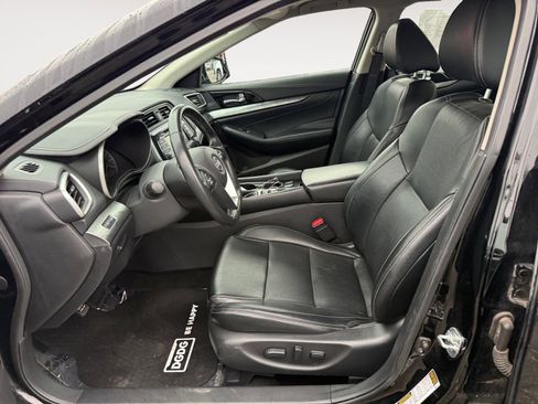 Used 2023 Nissan Maxima SV w/ Floor Mat Group image 10