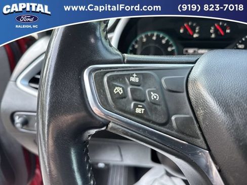 Used 2021 Chevrolet Malibu RS FWD image 22
