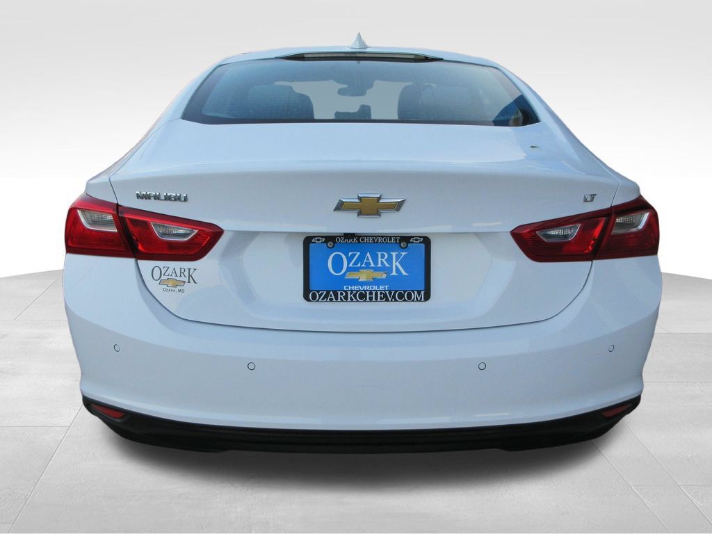 Used 2025 Chevrolet Malibu LT FWD image 4