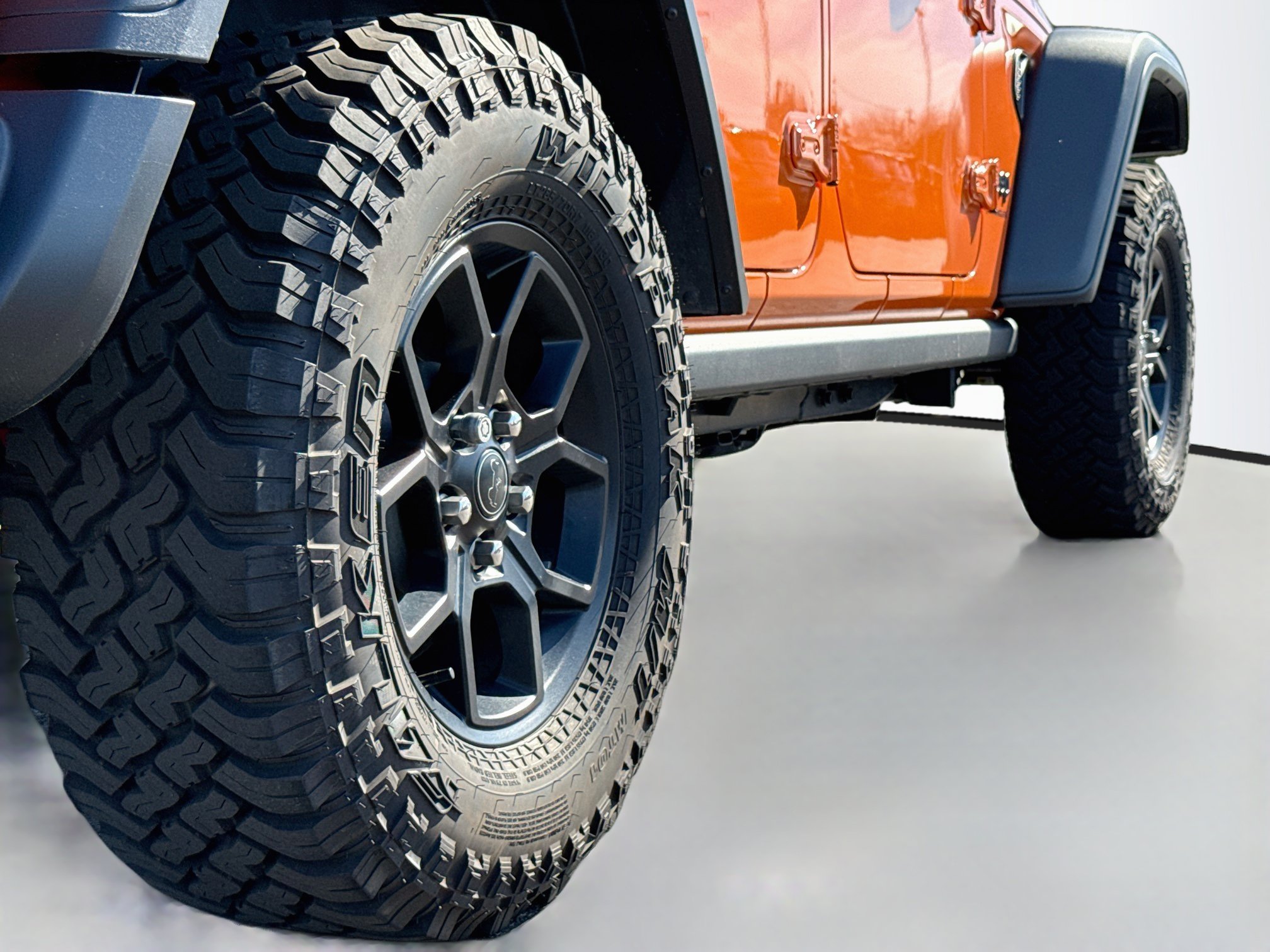 Used 2025 Jeep Wrangler Unlimited Sport AWD/4WD image 9