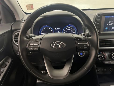 Used 2018 Hyundai Kona SEL image 16