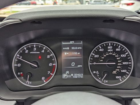 Used 2025 Subaru Crosstrek 2.0i Premium w/ Crosstrek Mirror Package AWD/4WD image 12