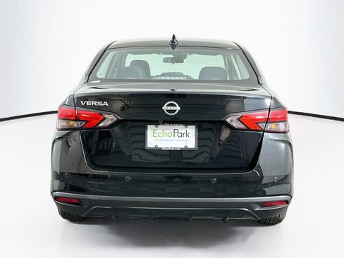 Used 2025 Nissan Versa SV FWD image 7