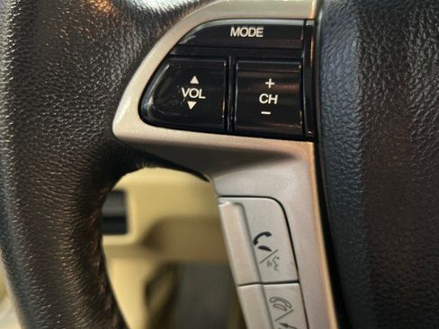 Used 2011 Honda Accord EX-L image 28