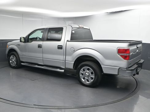 Used 2011 Ford F150 XLT w/ XLT Chrome Pkg image 6