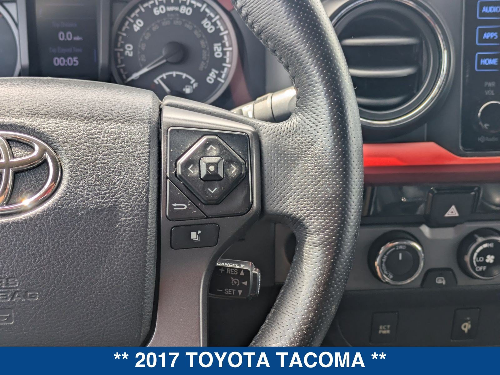 Used 2017 Toyota Tacoma TRD Off-Road w/ Tow Package (A/T) AWD/4WD image 27