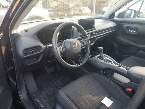 Used 2023 Honda HR-V LX image 7