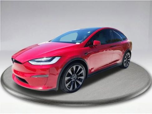 Used 2022 Tesla Model X image 18