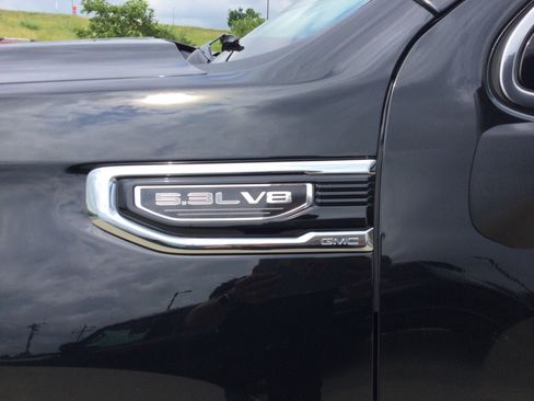 Used 2026 GMC Sierra 1500 SLT w/ SLT Premium Package AWD/4WD image 9
