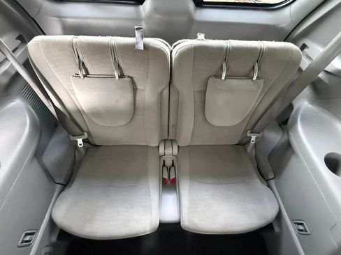 Used 2013 Toyota Highlander Plus AWD/4WD image 17