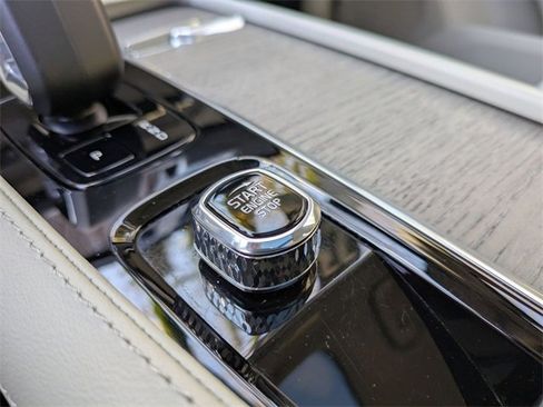 Certified 2023 Volvo XC90 B6 Plus w/ Protection Package Premier image 20