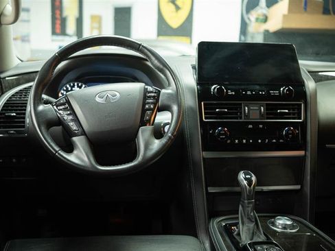 Used 2024 INFINITI QX80 Luxe image 17