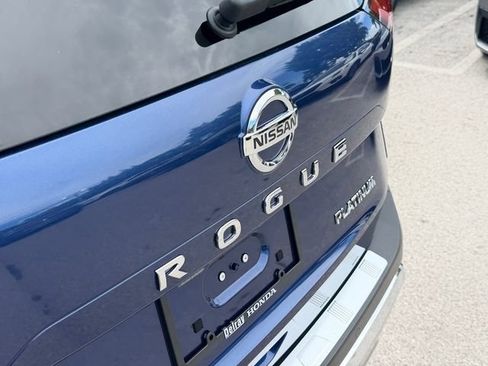 Used 2021 Nissan Rogue Platinum FWD image 16