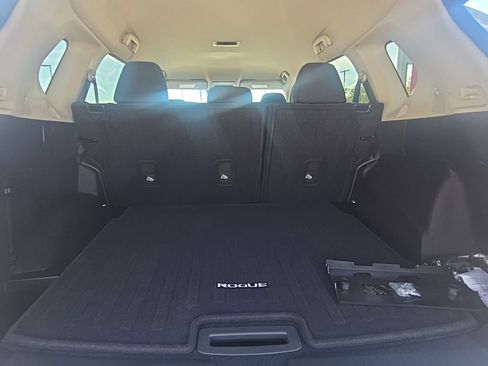 New 2026 Nissan Rogue SV image 30